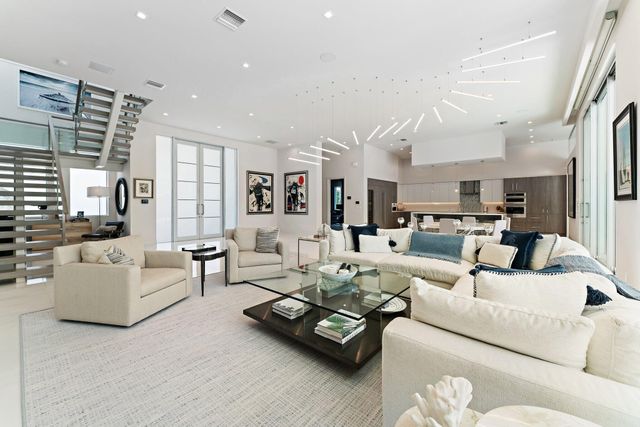 2162 Radnor Road, North Palm Beach, FL 33408