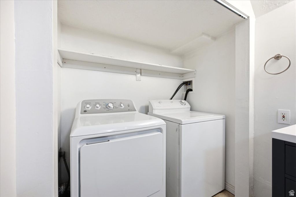Image 24 of property listing at 2808 S LAKE ST, Salt Lake City, UT 84106