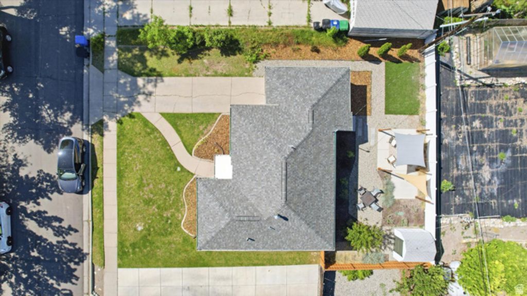 Image 31 of property listing at 2808 S LAKE ST, Salt Lake City, UT 84106