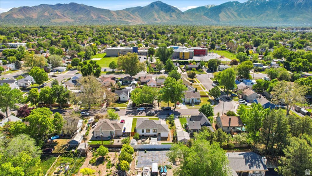 Image 33 of property listing at 2808 S LAKE ST, Salt Lake City, UT 84106