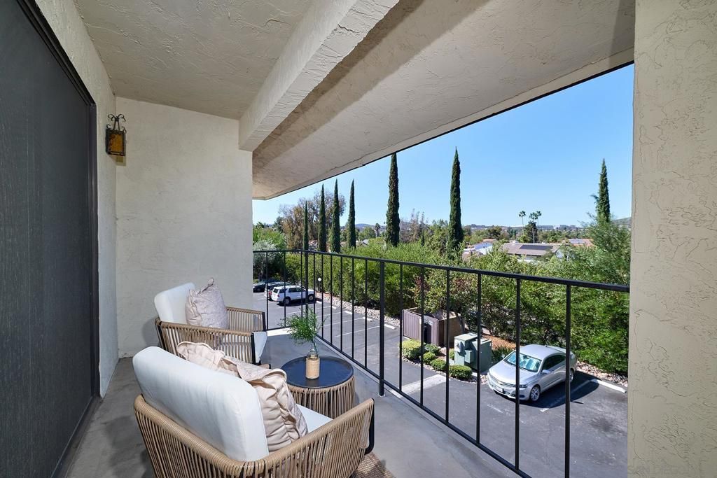 17617 Pomerado Rd 210, San Diego, CA 92128 — exterior