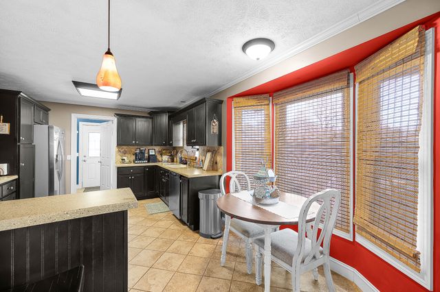 70 Lab Dr, Buchanan, TN 38222