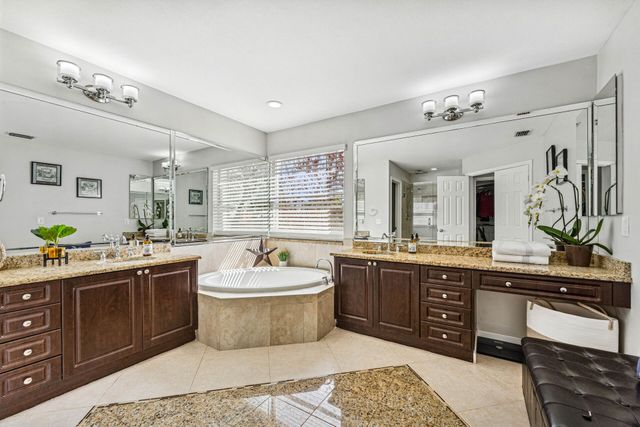 10956 N Danbury Way, Boca Raton, FL 33498