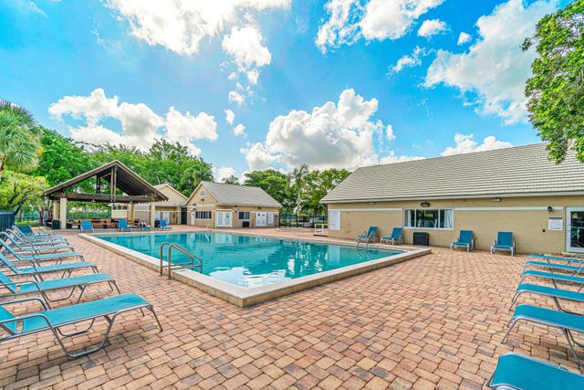 10956 N Danbury Way, Boca Raton, FL 33498