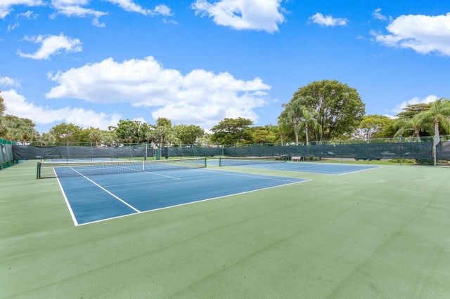 10956 N Danbury Way, Boca Raton, FL 33498