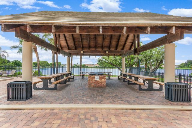 10956 N Danbury Way, Boca Raton, FL 33498