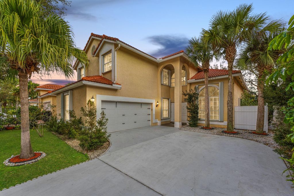 10956 N Danbury Way, Boca Raton, FL 33498