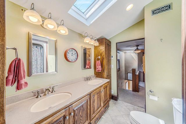 1009 NICOLET BOULEVARD, Neenah, WI 54956