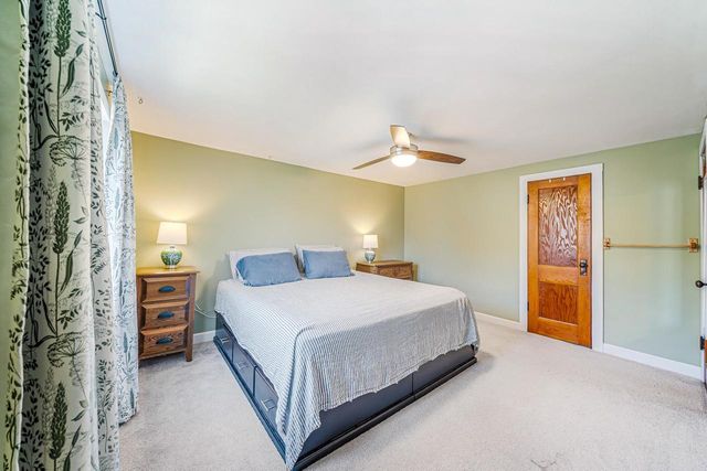 1009 NICOLET BOULEVARD, Neenah, WI 54956