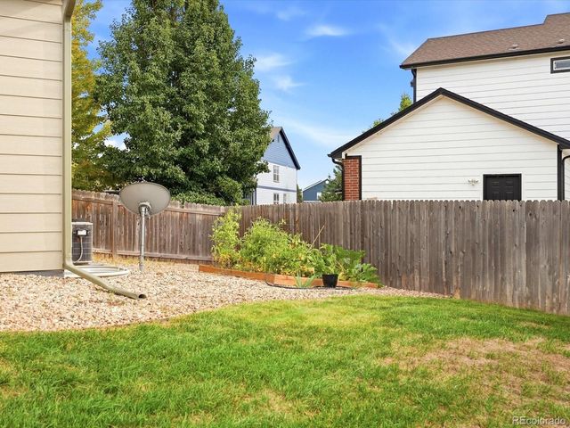 1564 Harpendon Court, Windsor, CO 80550