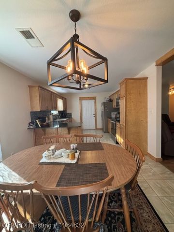 1402 Thompson Lane, Cedarville, AR 72932