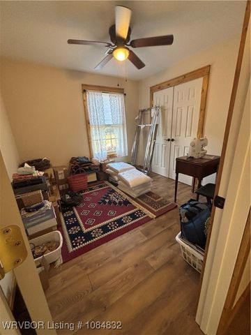 1402 Thompson Lane, Cedarville, AR 72932