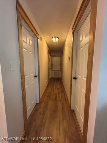 1402 Thompson Lane, Cedarville, AR 72932