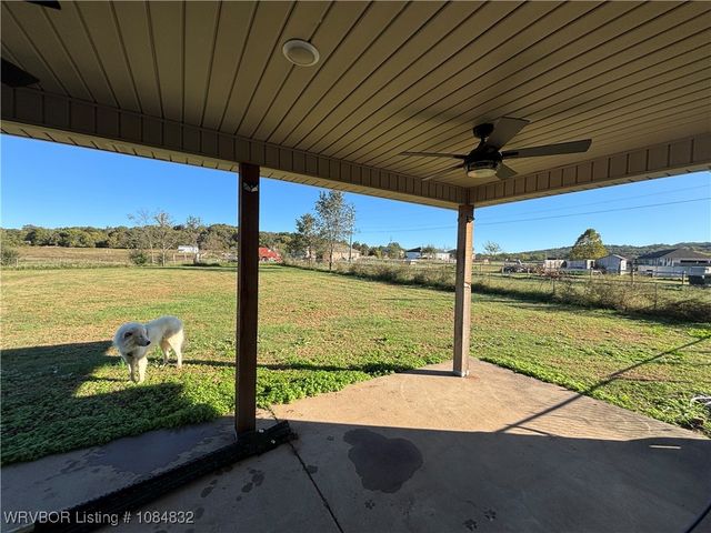 1402 Thompson Lane, Cedarville, AR 72932