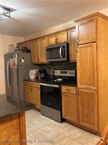 1402 Thompson Lane, Cedarville, AR 72932