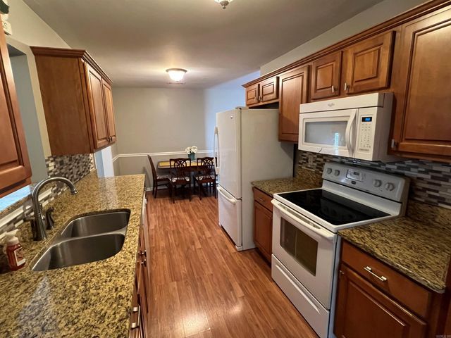 404 SE First Street, Bryant, AR 72022