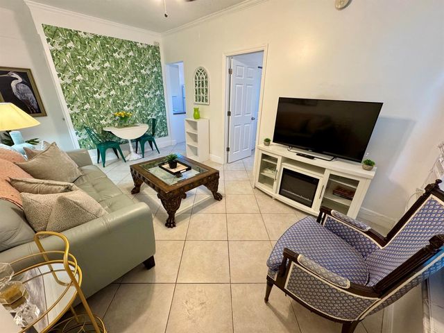 415 31st Street 1-6, West Palm Beach, FL 33407