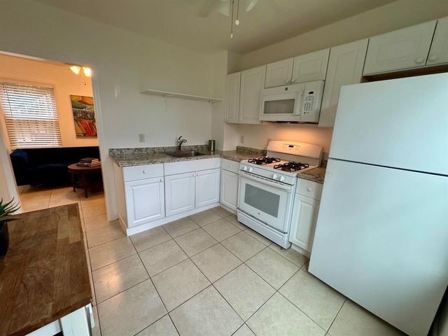 415 31st Street 1-6, West Palm Beach, FL 33407