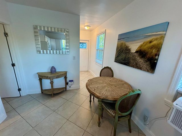 415 31st Street 1-6, West Palm Beach, FL 33407
