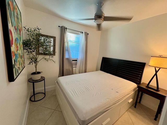 415 31st Street 1-6, West Palm Beach, FL 33407