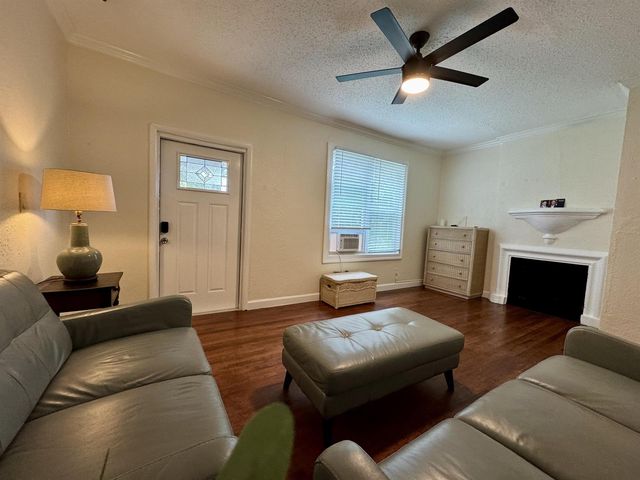 415 31st Street 1-6, West Palm Beach, FL 33407