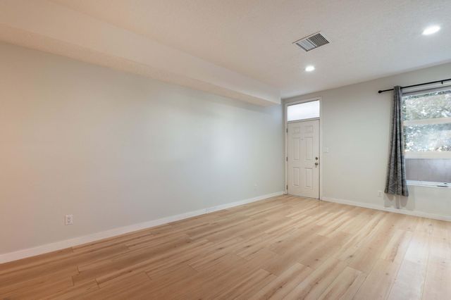 702 Broadway Boulevard SE 8, Albuquerque, NM 87111