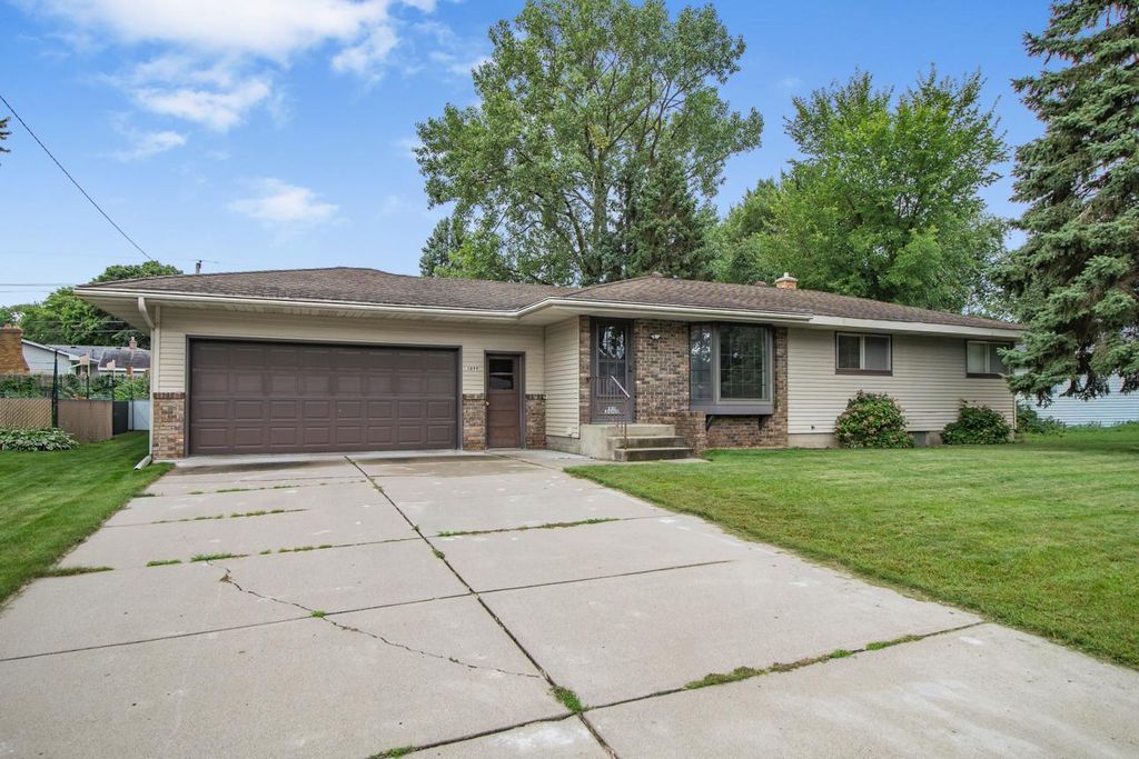 3899 Lakewood Avenue, White Bear Twp, MN 55110