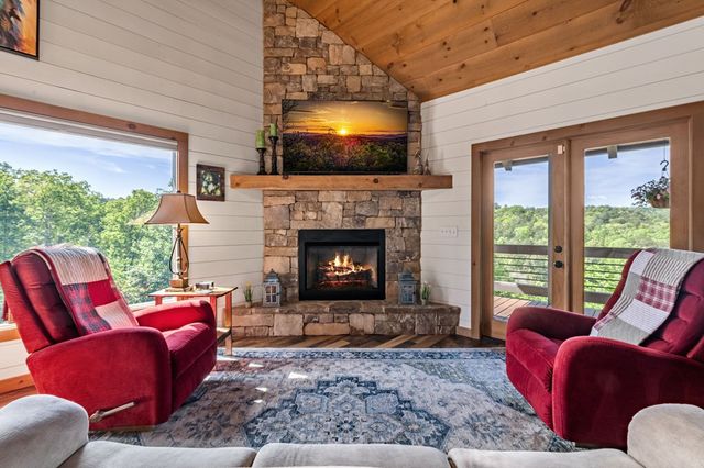 495 Ballewtown Road, Blue Ridge, GA 30513