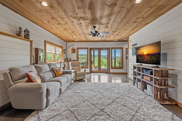 495 Ballewtown Road, Blue Ridge, GA 30513
