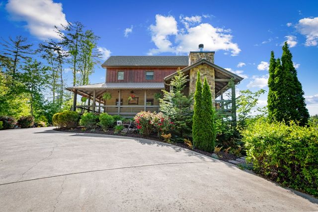 495 Ballewtown Road, Blue Ridge, GA 30513