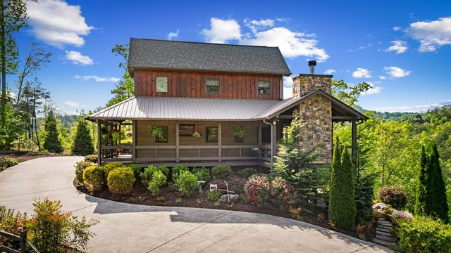 495 Ballewtown Road, Blue Ridge, GA 30513