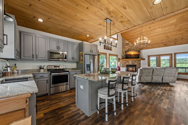 495 Ballewtown Road, Blue Ridge, GA 30513