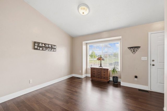 2029 N 1720 W, Clinton, UT 84015