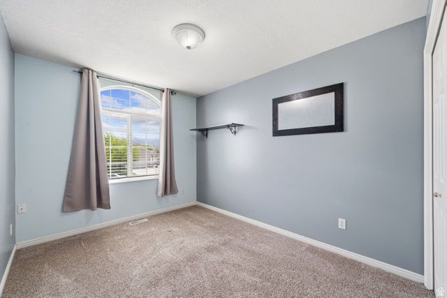 2029 N 1720 W, Clinton, UT 84015