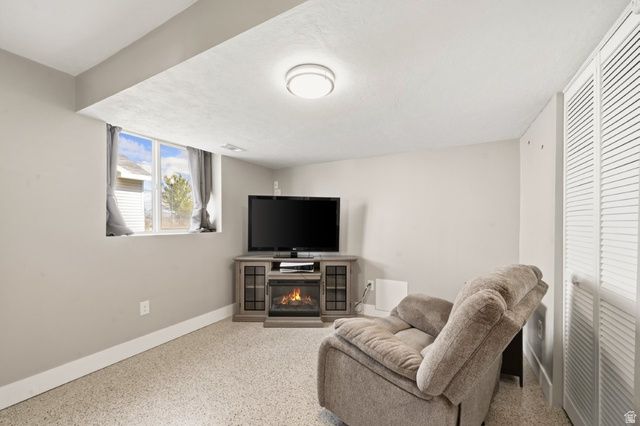 2029 N 1720 W, Clinton, UT 84015
