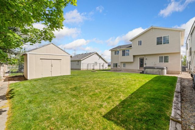 2029 N 1720 W, Clinton, UT 84015