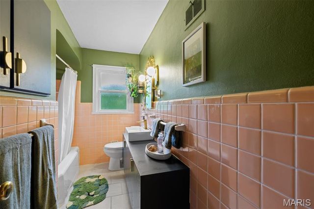 838 Gerald Place, Ferguson, MO 63135