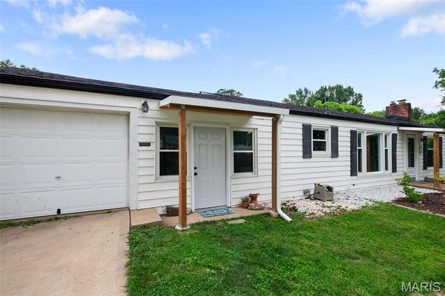 838 Gerald Place, Ferguson, MO 63135
