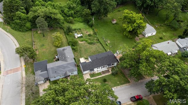 838 Gerald Place, Ferguson, MO 63135