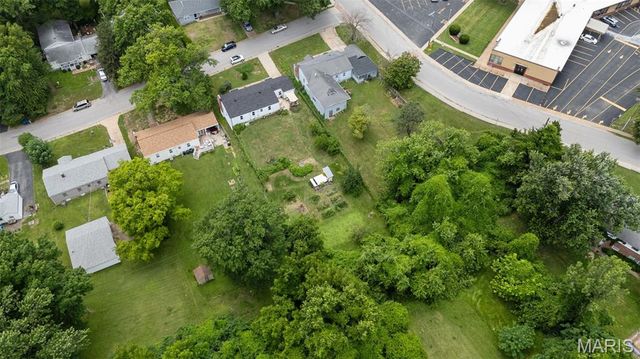 838 Gerald Place, Ferguson, MO 63135
