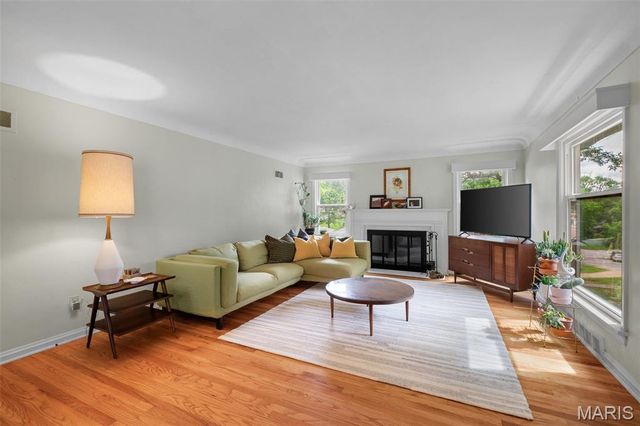 838 Gerald Place, Ferguson, MO 63135