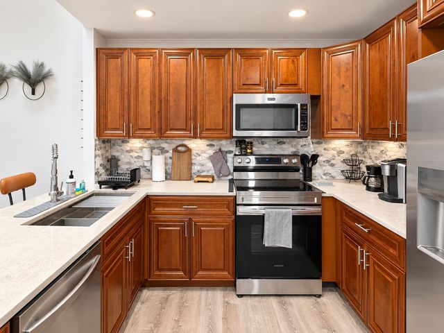 4200 Palm Bay Circle C, West Palm Beach, FL 33406