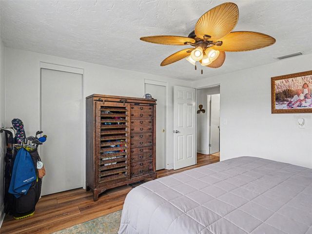 704 69TH AVENUE W, Bradenton, FL 34207