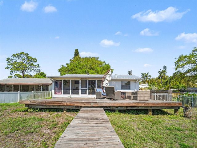 704 69TH AVENUE W, Bradenton, FL 34207