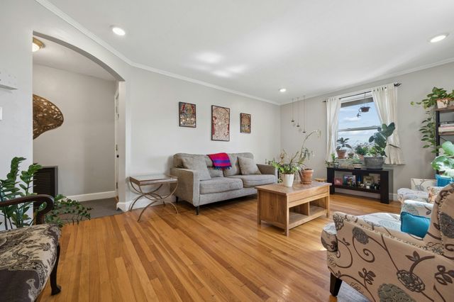 31 Chestnut St 1, Worcester, MA 01609