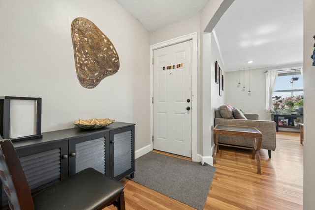 31 Chestnut St 1, Worcester, MA 01609