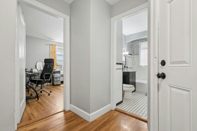 31 Chestnut St 1, Worcester, MA 01609