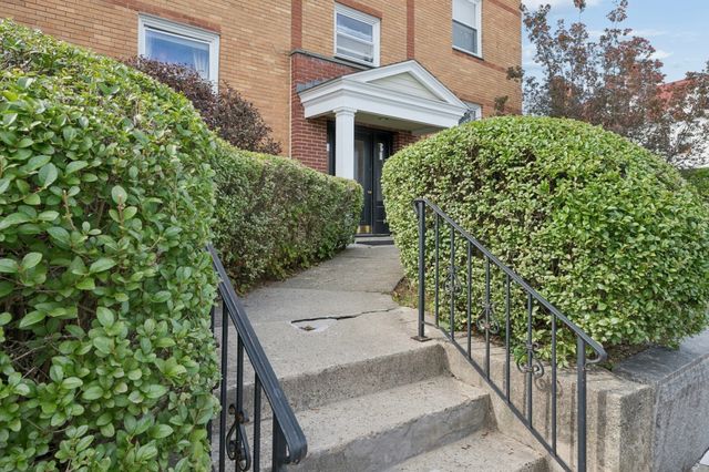 31 Chestnut St 1, Worcester, MA 01609