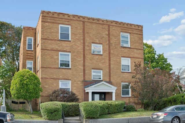 31 Chestnut St 1, Worcester, MA 01609