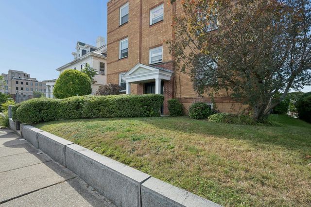 31 Chestnut St 1, Worcester, MA 01609